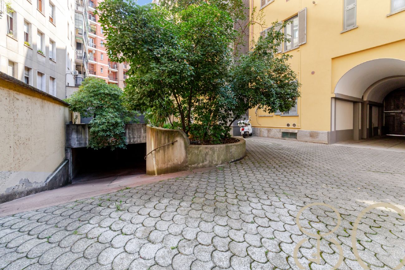 VIALE BLIGNY